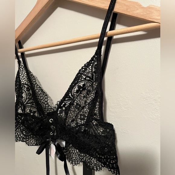 Nasty Gal Lace Up Detail Longline Bralette NWT - Picture 5 of 10